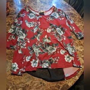 Xl Red Rose quarter sleeve top with sheer back